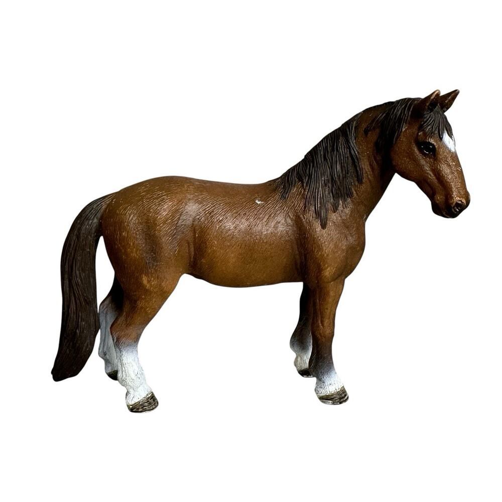 Schleich 2011 Brown Horse Figure Gray Mane White Socks Realistic Toy D-73527
